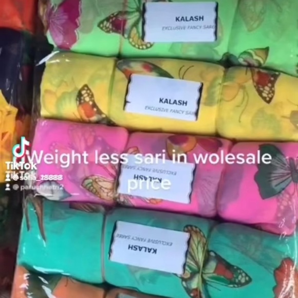 Sari 🥻 - Picture 4 of 4